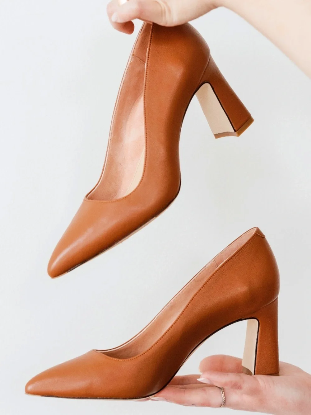 ALLY Shoes Caramel Brown Leather Pointed Block Heel Pumps 37.5B / US 7 7.5